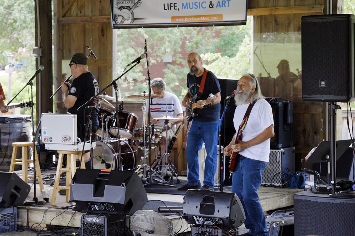 Ed Calcutt Blues Band2