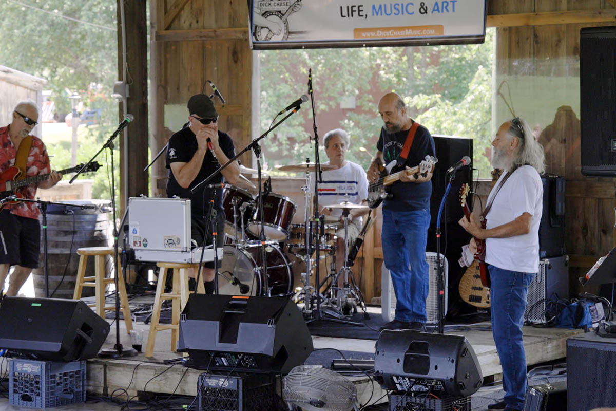 Ed Calcutt Blues Band2